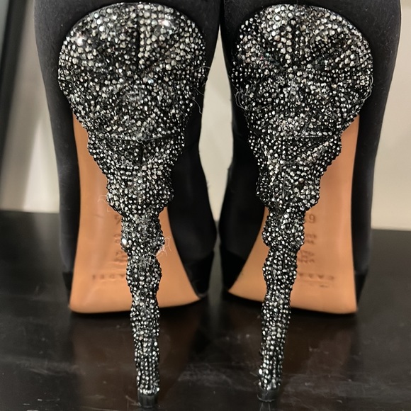 Casadei - worn once limited edition size 6 1/2 B - Picture 10 of 10